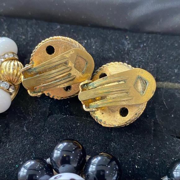 Lot Of Vintage Clip On Earrings 9 Pairs - Picture 12 of 15